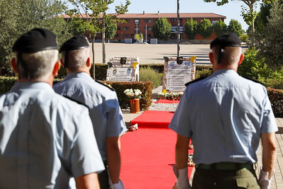 Homenaje caídos Bripac