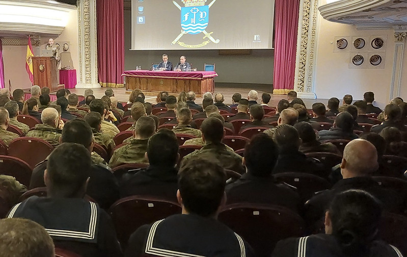 Jornada ‘Networking’ entre Defensa y empresas del transporte de viajeros en Sevilla
