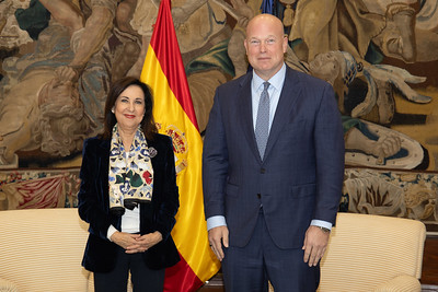 Margarita Robles pone en valor el papel de las Fuerzas Armadas españolas en misiones de la Alianza