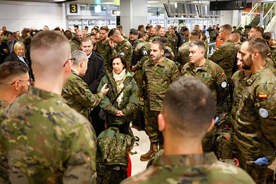 La ministra de Defensa despide a los militares de la BRILIB XLIV que parten a Líbano