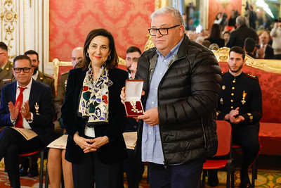 Defensa reconoce la labor de alcaldes de varias localidades afectadas por la DANA