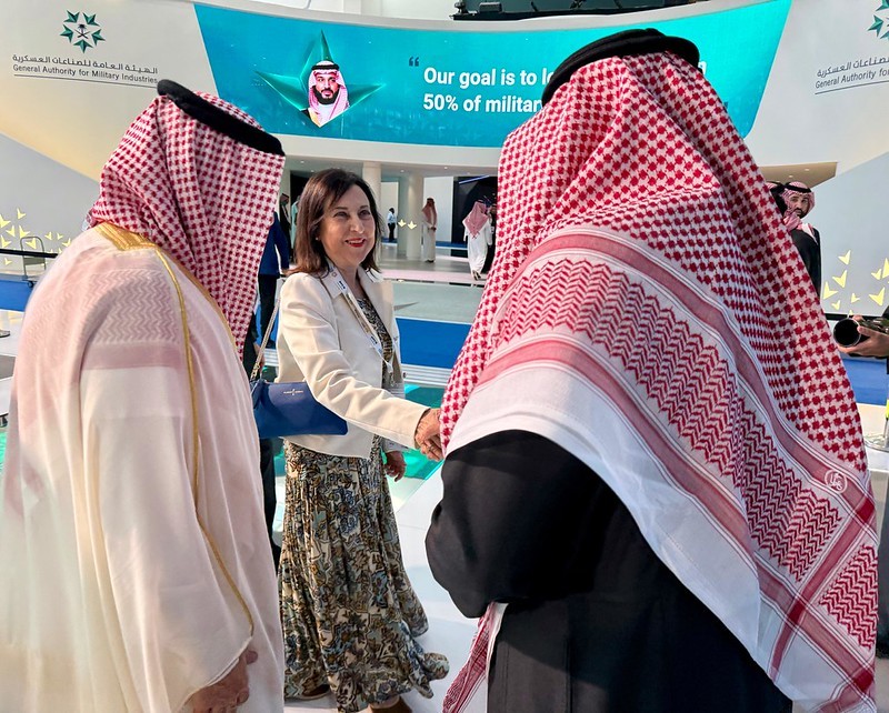 España exhibe la calidad y capacidad de su industria de Defensa en Arabia Saudí